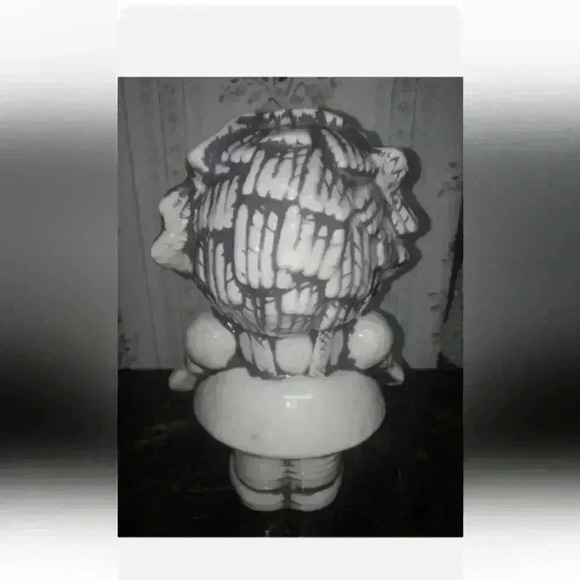 Vintage Porcelain Raggedy Ann Figurine Purple & White 7in. Tall - Picture 4 of 6